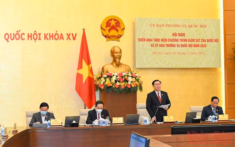Chủ tịch Quốc hội Vương Đình Huệ phát biểu khai mạc hội nghị. (Ảnh: DUY LINH)