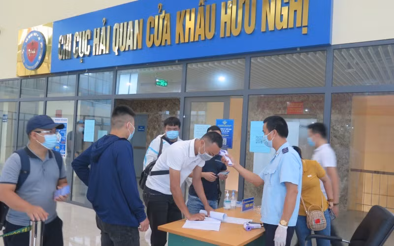 Lạng Sơn siết chặt công tác phòng, chống dịch Covid-19 tại các cửa khẩu -0
