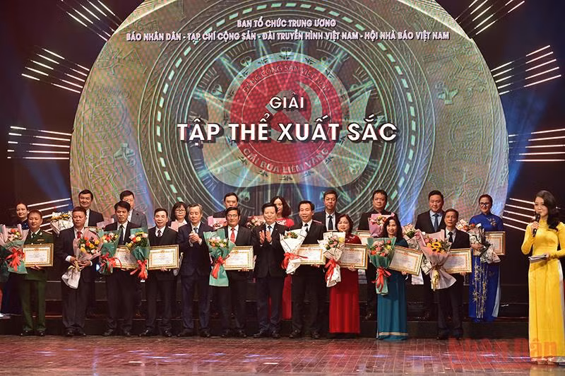 Lễ trao Giải báo chí toàn quốc về xây dựng Đảng lần thứ VI-năm 2021 -0