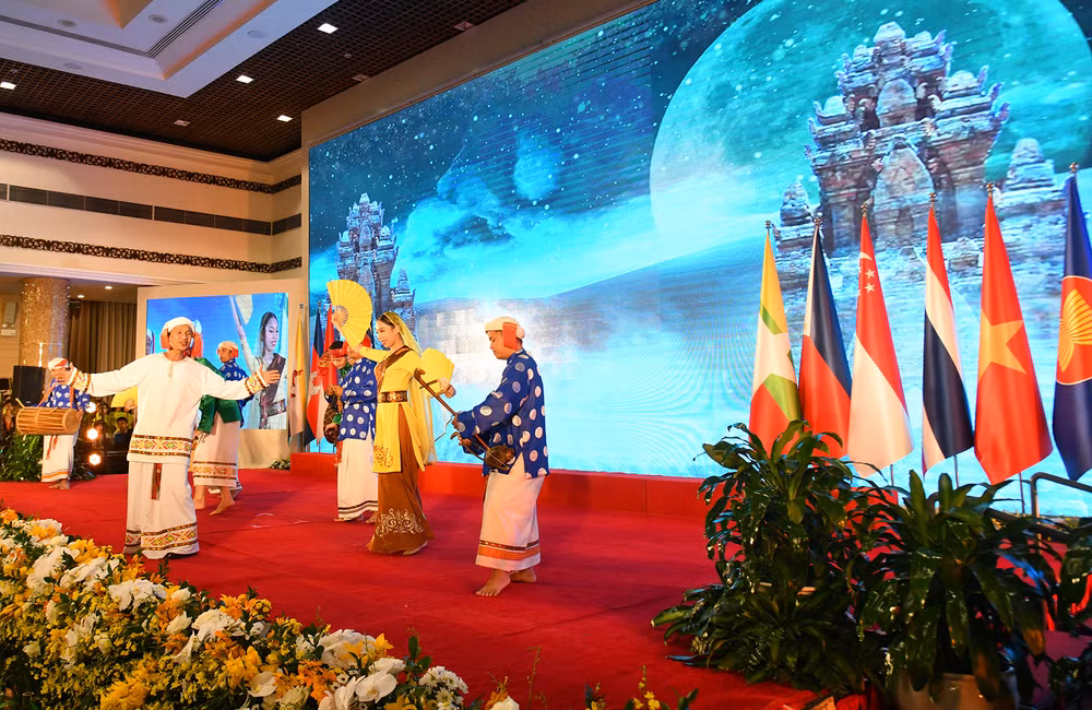 Khai mạc trọng thể Hội nghị cấp cao ASEAN lần thứ 37 -0
