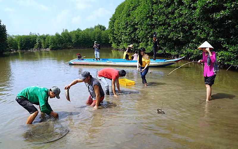 Cà Mau triển khai đề án&nbsp;“Làng Văn hóa Du lịch Đất Mũi” -0