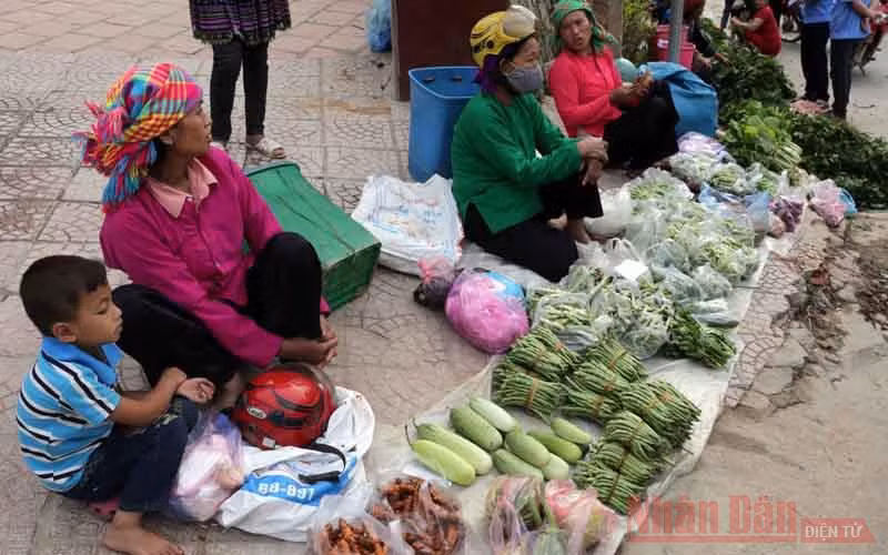 Lôi cuốn Chợ phiên Cốc Pài -0