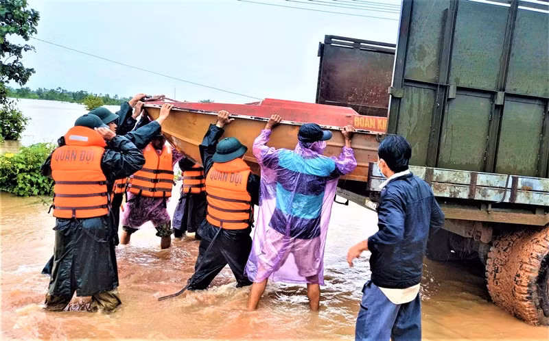Khẩn trương khắc phục hậu quả mưa lũ trên địa bàn huyện Ea Súp -0