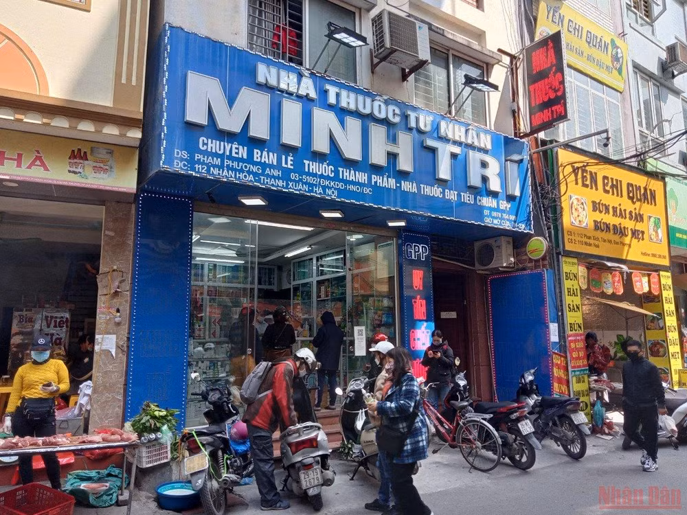 Hà Nội: Kit test Covid-19 khan hàng, loạn giá -0