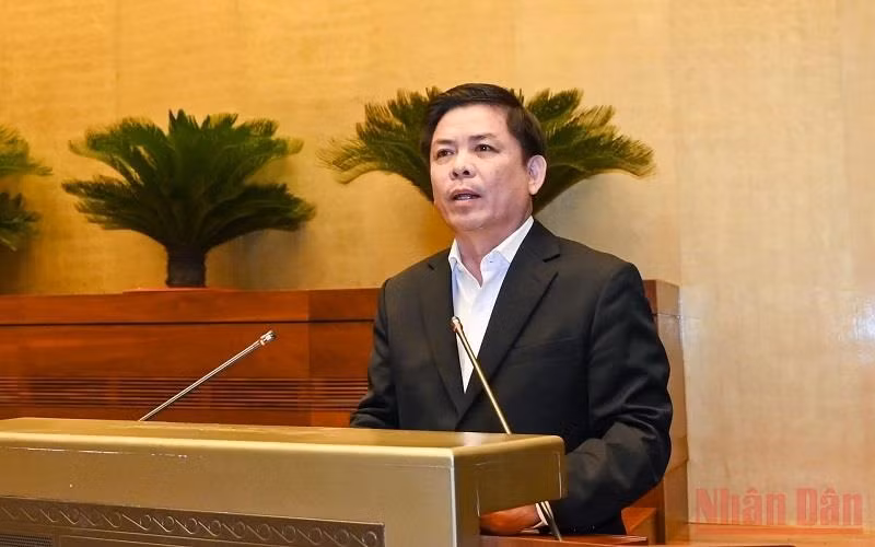 Chất vấn 4 nhóm vấn đề thuộc lĩnh vực nông nghiệp, tài chính, ngân hàng và giao thông vận tải -0