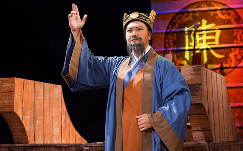 “Thiên mệnh” - vở kịch lịch sử mang tính thời sự -0