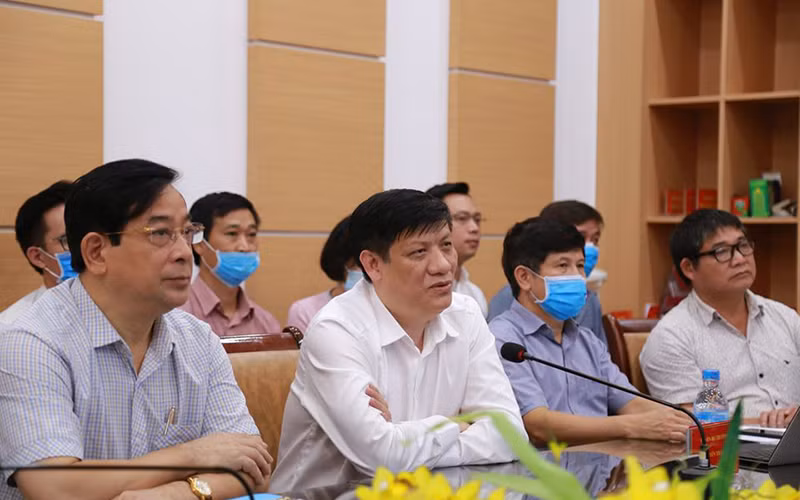  Quyền Bộ trưởng Y tế - GS, TS Nguyễn Thanh Long phát biểu.