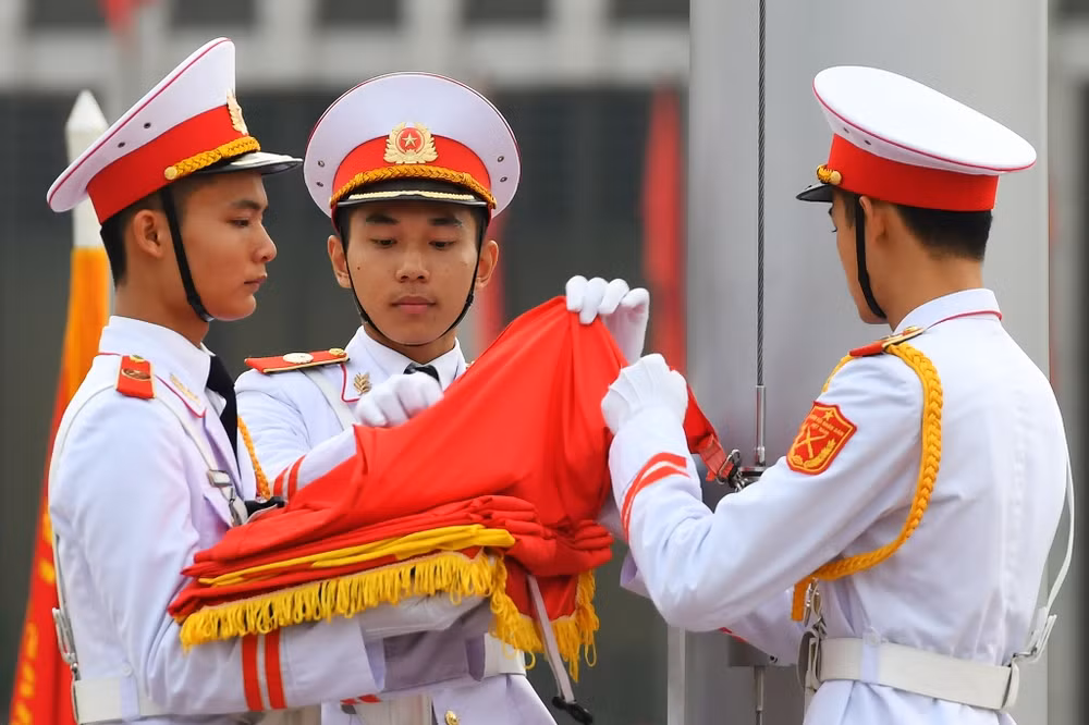 Thiêng liêng nghi lễ thượng cờ tại Quảng trường Ba Đình -0