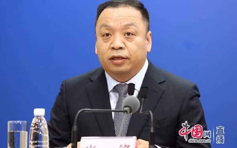 Người phát ngôn Ủy ban Y tế Trung Quốc, ông Mễ Phong. (Ảnh: china.com.vn)