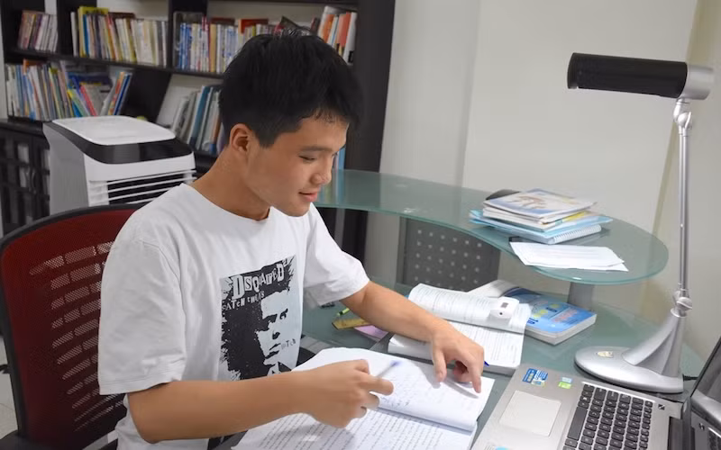 Tân thủ khoa khối B toàn quốc Nguyễn Lê Vũ với số điểm tuyệt đối 30 điểm.