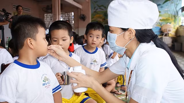 “Ngày Vi chất dinh dưỡng” cho trẻ em