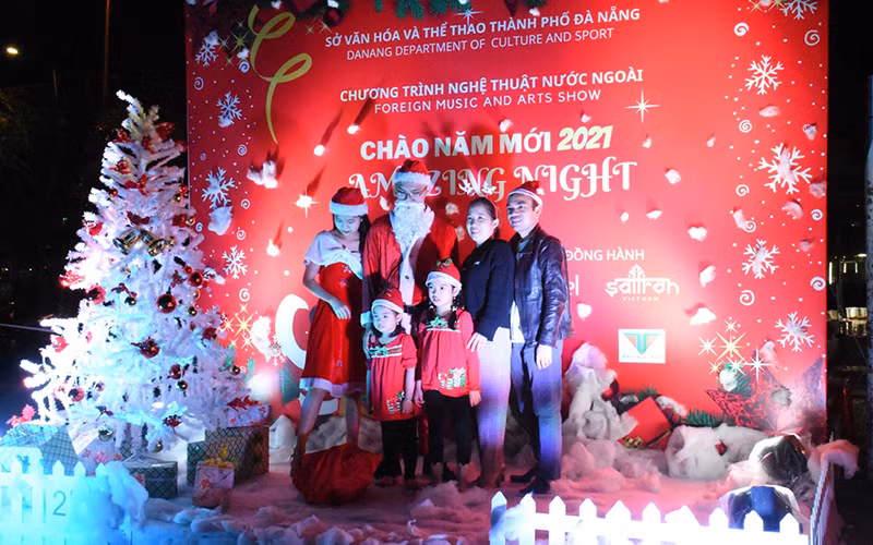 Đà Nẵng mưa lạnh trong Giáng sinh