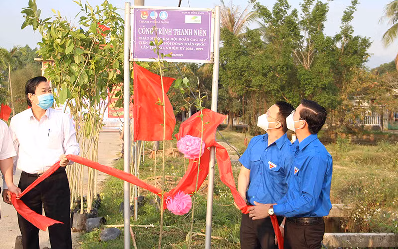 Tuổi trẻ Đà Nẵng trồng mới hơn 25.500 cây xanh trong năm 2022 -0