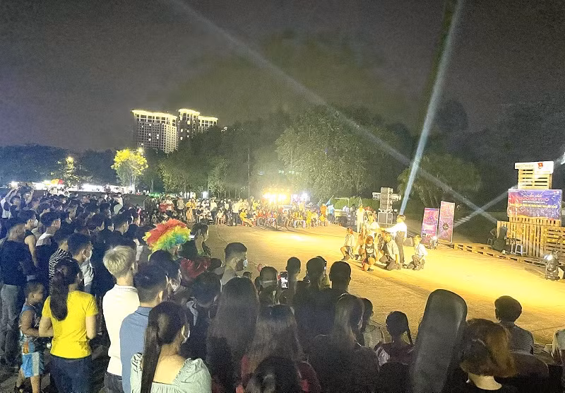 Chung kết “Liên hoan các nhóm nhảy” tại Sân chơi đường phố - Binh Duong New City -0
