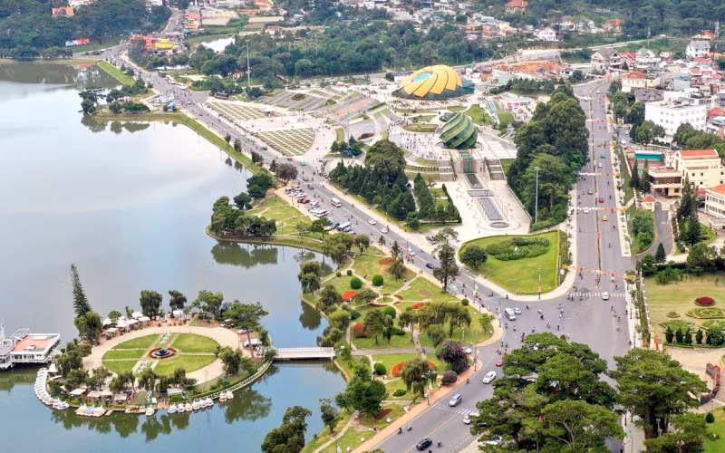 Ngầm hóa hơn 80 km lưới điện tại thành phố Đà Lạt -0