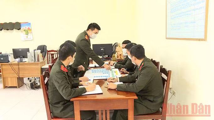 Hưng Yên triệt phá đường dây đánh bạc qua mạng Internet với số tiền giao dịch hơn 600 tỷ đồng -0
