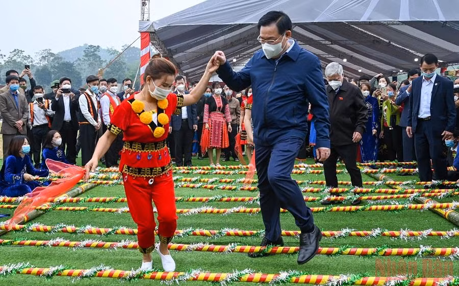 Ấm áp niềm vui trong Ngày hội Đại Đoàn kết toàn dân -0