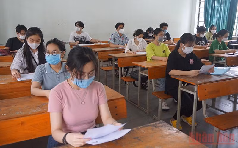Các thí sinh dự thi kỳ thi tốt nghiệp trung học phổ thông năm 2021.