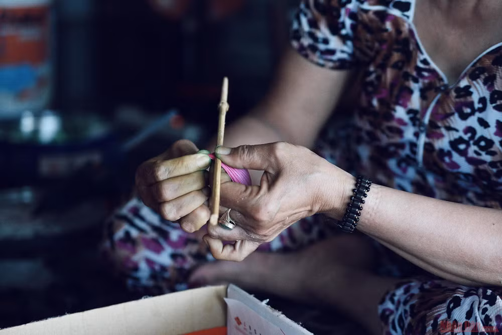 Làng nghề hoa giấy Thanh Tiên ảnh 14 Làng nghề hoa giấy Thanh Tiên -1