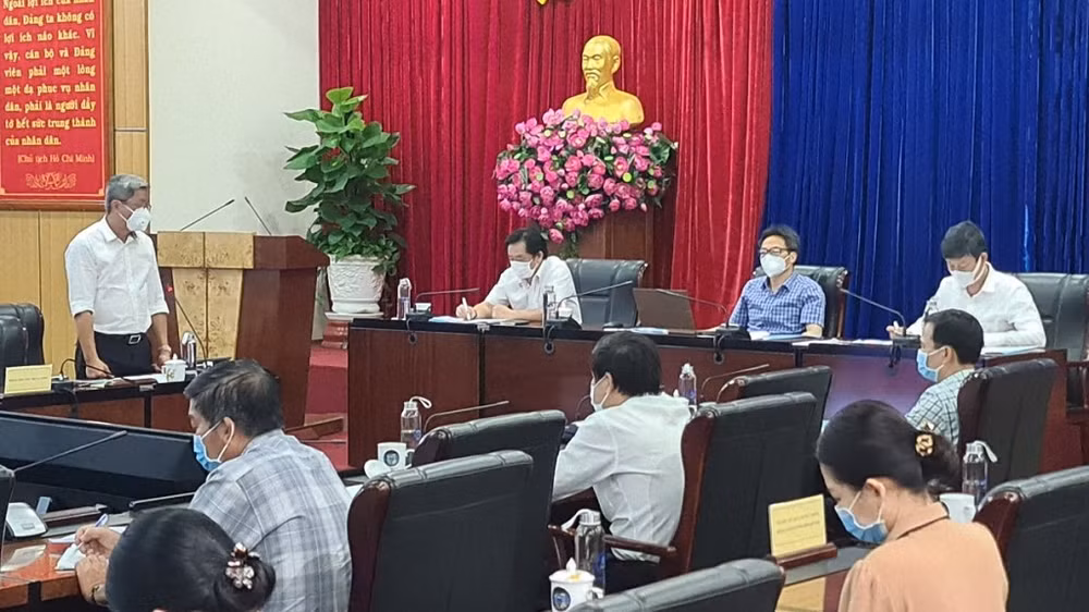 Phó Thủ tướng Vũ Đức Đam làm việc với tỉnh Bình Dương về công tác phòng, chống dịch.