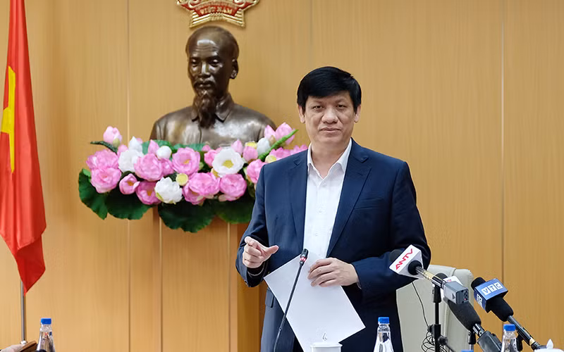 Bộ trưởng Y tế Nguyễn Thanh Long phát biểu tại cuộc họp. (Ảnh: TRẦN MINH)