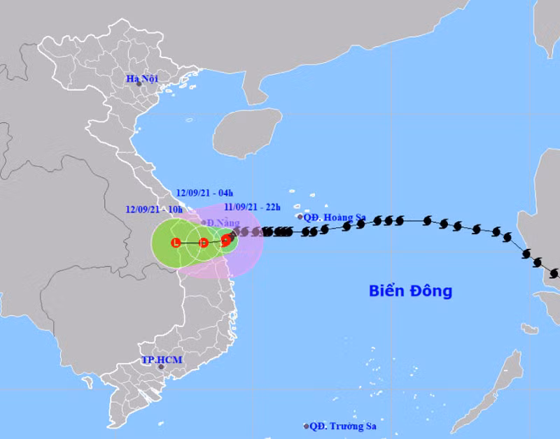 Vị trí và hướng di chuyển của bão số 5. (Nguồn: nchmf.gov.vn)