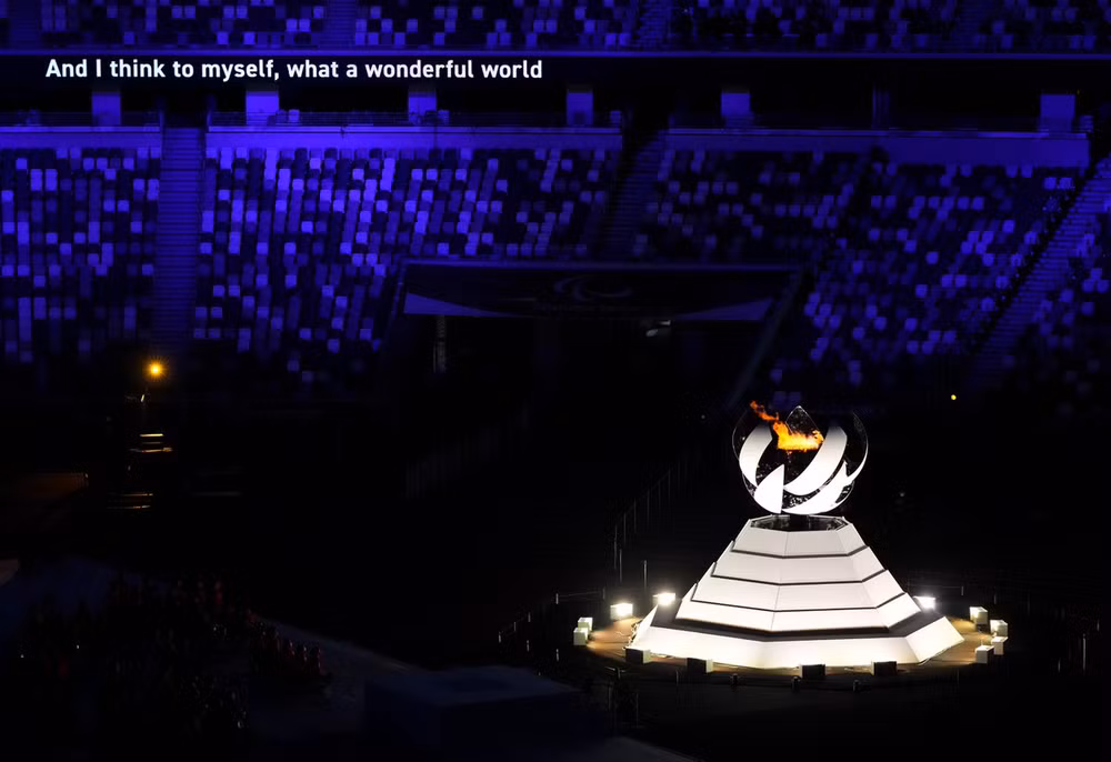 Rực rỡ sắc màu lễ bế mạc Paralympic Tokyo 2020 -0