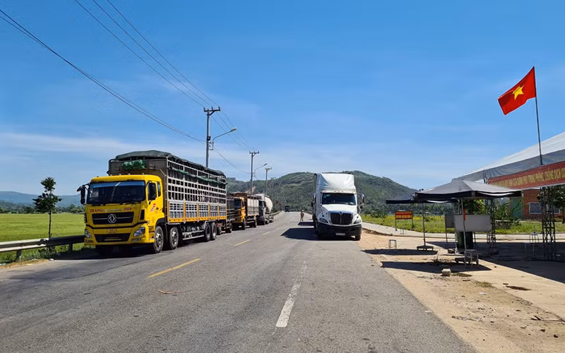 Bình Định phạt nặng người tung tin sai sự thật về dịch Covid-19 -0