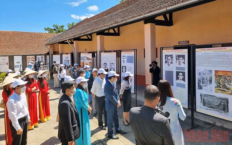 Không gian triển lãm chuyên đề “Côn Đảo-Đà Lạt, điểm kết nối văn hóa và du lịch”.