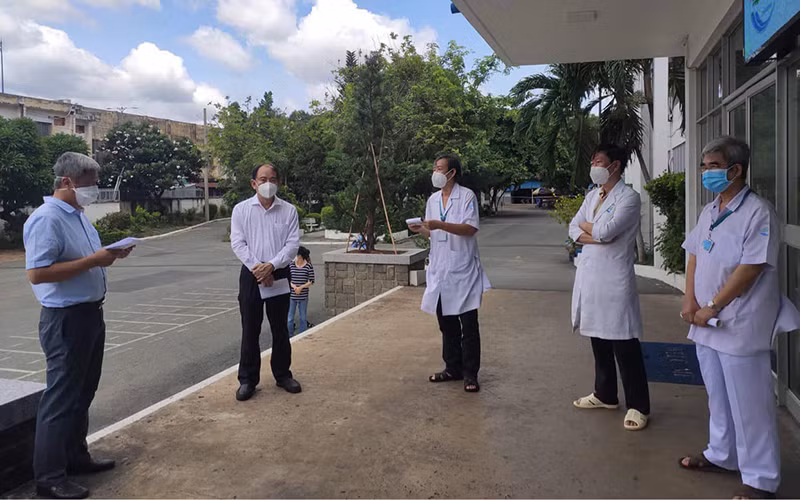 Bệnh viện Bệnh Nhiệt đới TP Hồ Chí Minh triển khai các biện pháp ứng phó khi dịch tấn công vào bệnh viện.
