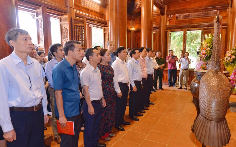Đoàn công tác Ban Tuyên giáo Trung ương tham quan các mô hình sản xuất ở Nghệ An -0