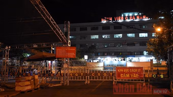 Bệnh viện C Đà Nẵng mở cửa sau 14 ngày phong toả -0