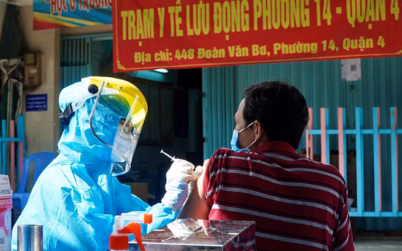 Những quyết định bước ngoặt giúp giảm ca nhiễm và tử vong do Covid-19 -0