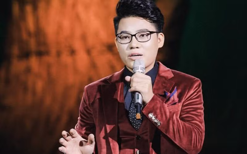 Quán quân Bolero Duy Cường làm liveshow tri ân tình mẫu tử