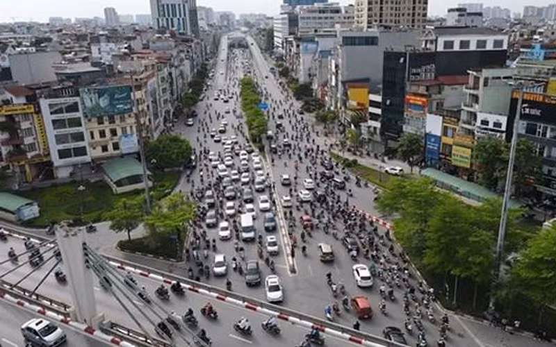 Sau khi tổ chức lại giao thông, khu vực Ngã Tư Sở đã bớt ùn tắc hơn.