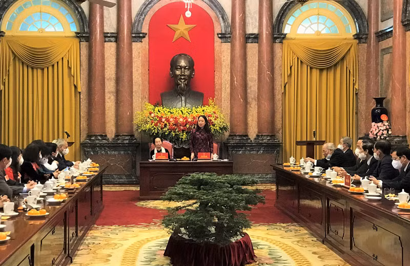 Phó Chủ tịch nước Võ Thị Ánh Xuân phát biểu tại buổi gặp mặt.
