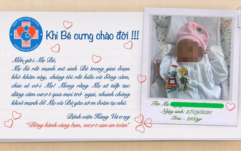 Em bé chào đời trong hạnh phúc của đội ngũ y, bác sĩ. 