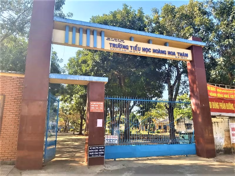 Trường tiểu học Hoàng Hoa Thám, phường Thành Nhất, TP Buôn Ma Thuột, nơi thầy giáo Hồ Quang Lộc công tác.