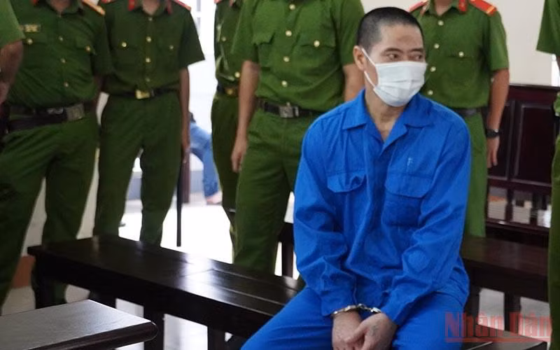 Bị cáo Phạm Văn Dũng. 