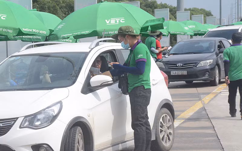 Chính thức thí điểm chỉ thu phí ETC trên đường cao tốc Hà Nội-Hải Phòng -0