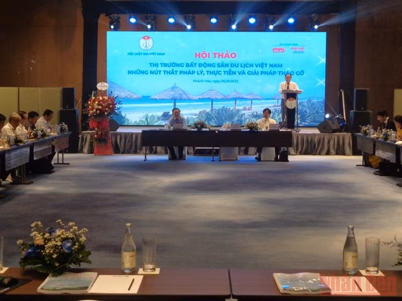 Tháo gỡ những nút thắt pháp lý để phát triển thị trường bất động sản du lịch Việt Nam -0