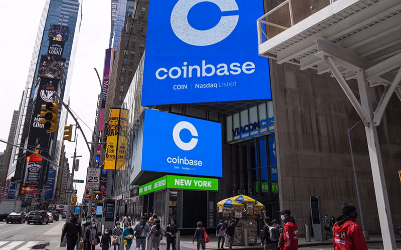 Coinbase đã đột ngột sa thải 18% nhân viên. (Nguồn: AP/TTXVN)