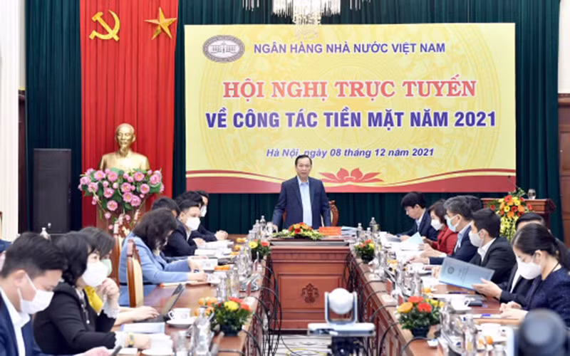 Phó Thống đốc Thường trực Đào Minh Tú phát biểu tại hội nghị.