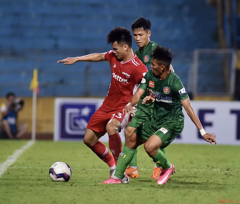 Viettel áp đảo Sài Gòn, Bình Dương thắng Than Quảng Ninh tối thiểu -0