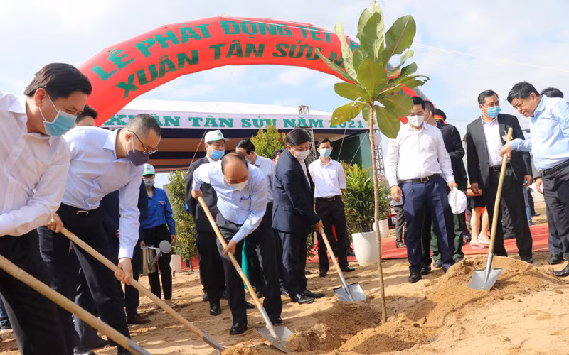 Thủ tướng Chính phủ Nguyễn Xuân Phúc dự 