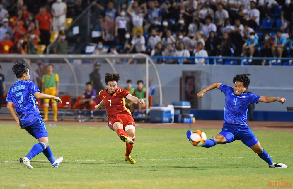Thắng thuyết phục Thái Lan, tuyển Việt Nam giành Huy chương Vàng bóng đá nữ SEA Games -1