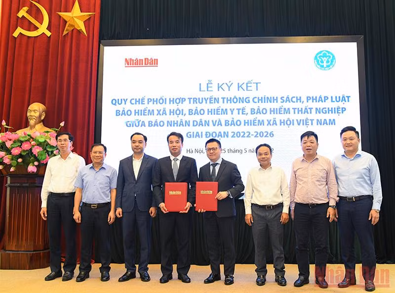 Báo Nhân Dân và Bảo hiểm xã hội Việt Nam ký kết phối hợp tuyên truyền giai đoạn 2022-2026 -0