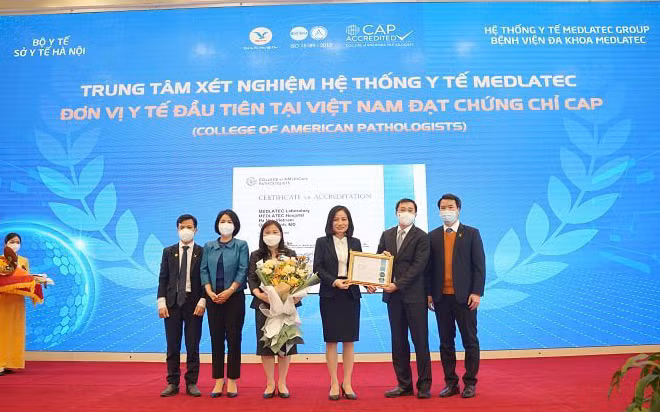 Bệnh viện Medlatec nhận chứng chỉ CAP.