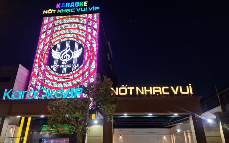 Karaoke được phép hoạt động trở lại tại Thành phố Hồ Chí Minh.