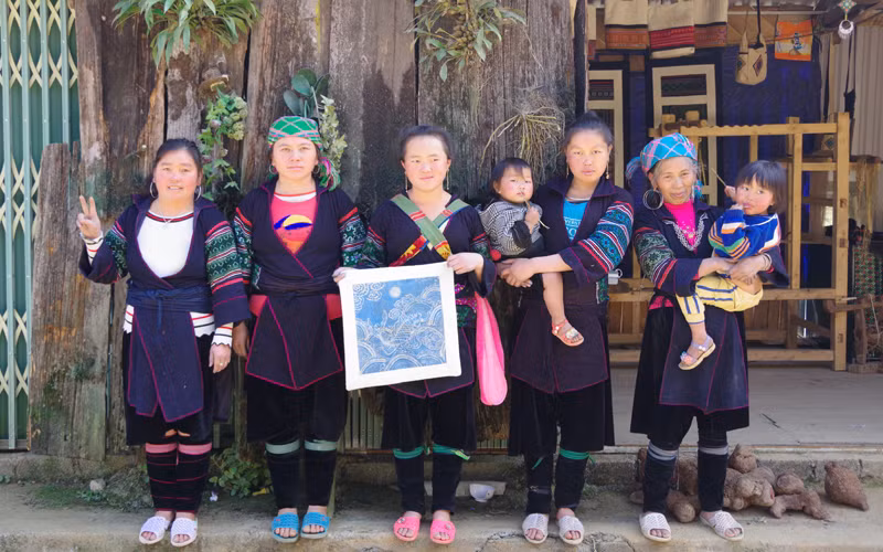 Những phụ nữ “đâu chỉ nhận riêng mình” -0